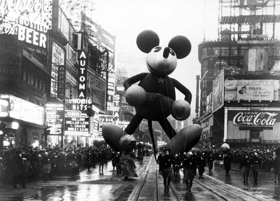 Macys thanksgiving parade on a budget