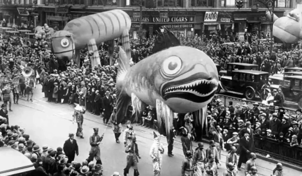 History and Evolution of Thanksgiving Day Parades Timeline